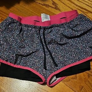 Nike Pink and Black Athletic Shorts Lightweight Stretchy Design